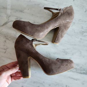 Nine West Taupe Suede 4.5" Block Heel Pumps | Size 8